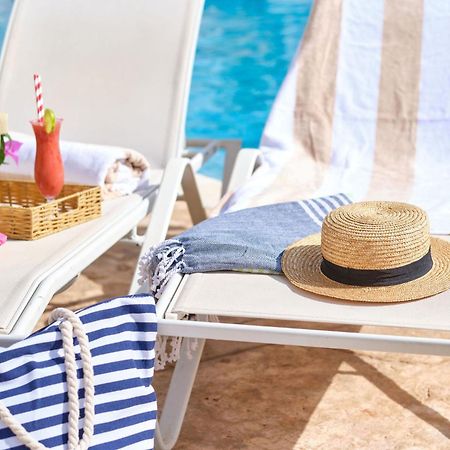 Hotel Illot Suites كالا راتخاذا المظهر الخارجي الصورة