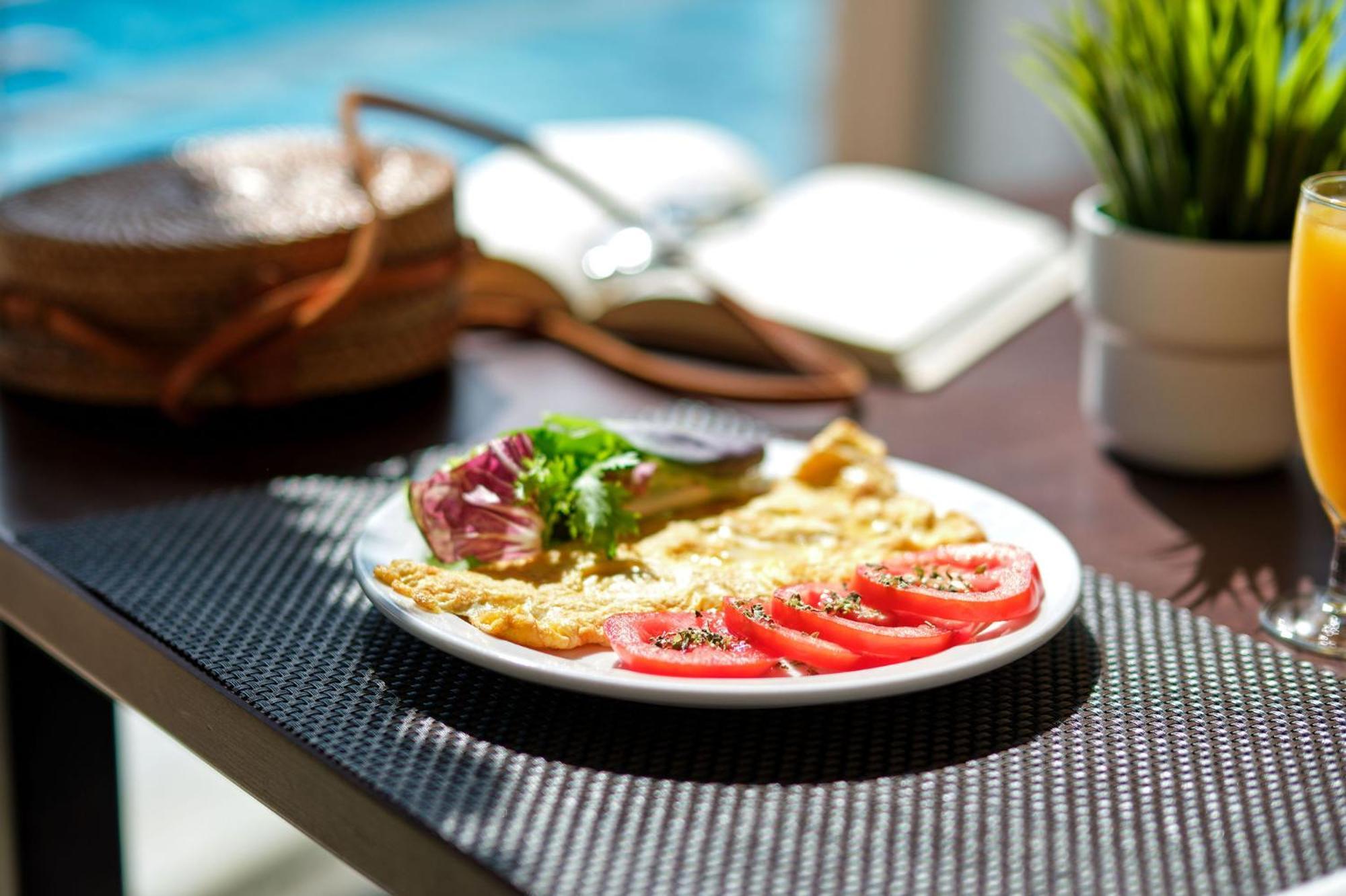 Hotel Illot Suites كالا راتخاذا المظهر الخارجي الصورة