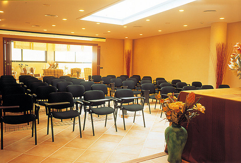 Hotel Illot Suites كالا راتخاذا المظهر الخارجي الصورة