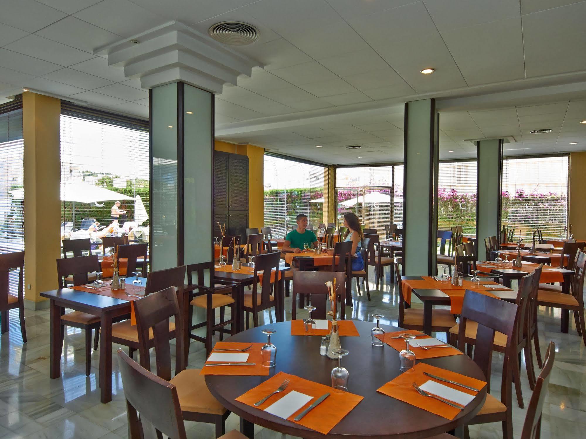 Hotel Illot Suites كالا راتخاذا المظهر الخارجي الصورة